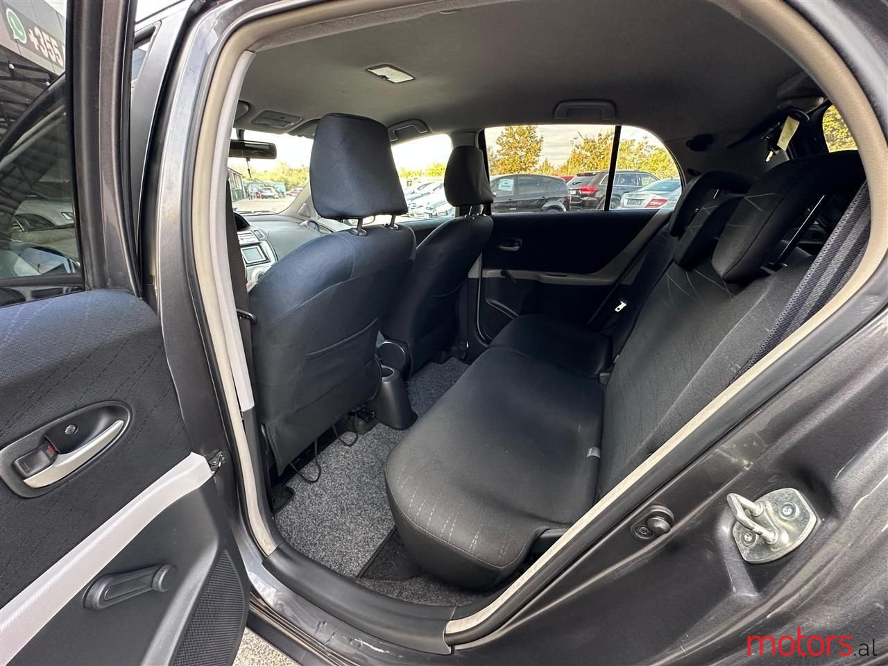 2008' Toyota Yaris photo #5