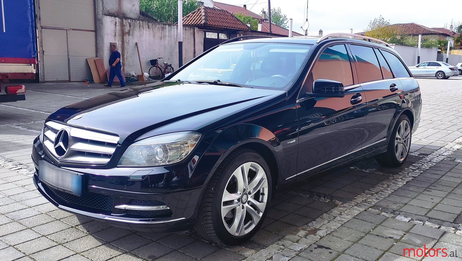 2010' Mercedes-Benz C 250 photo #3