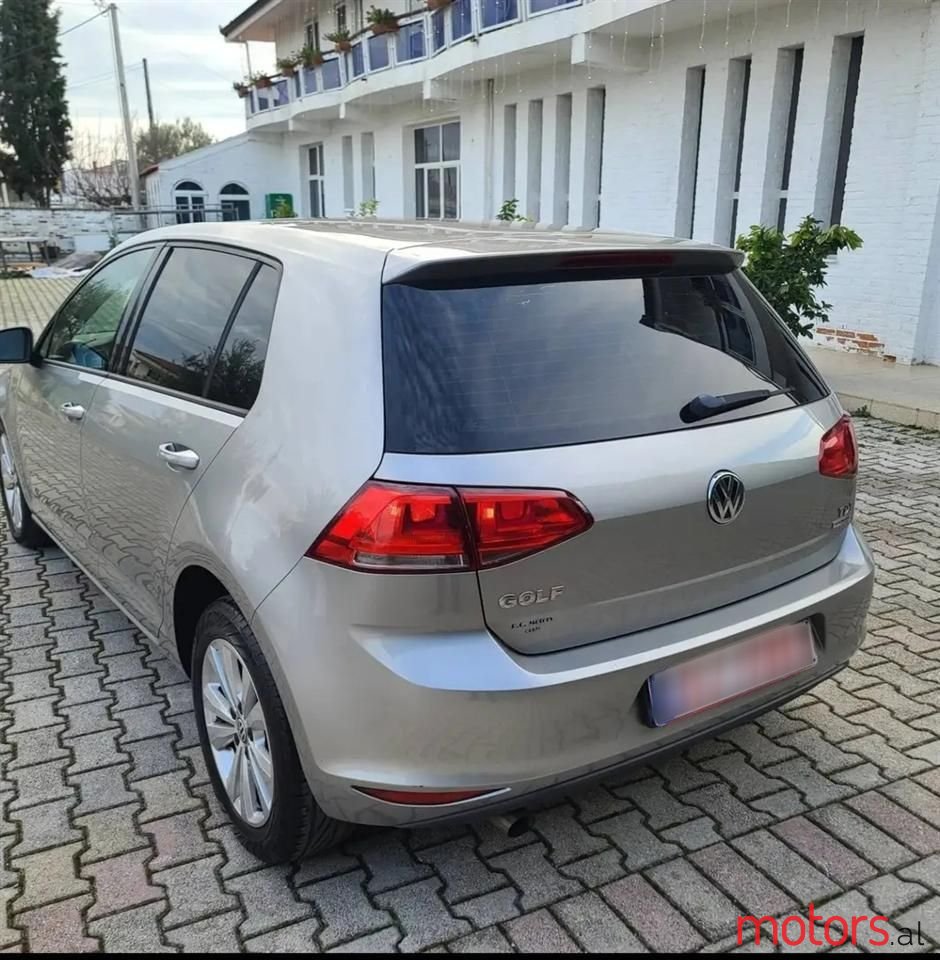 2014' Volkswagen Golf photo #2