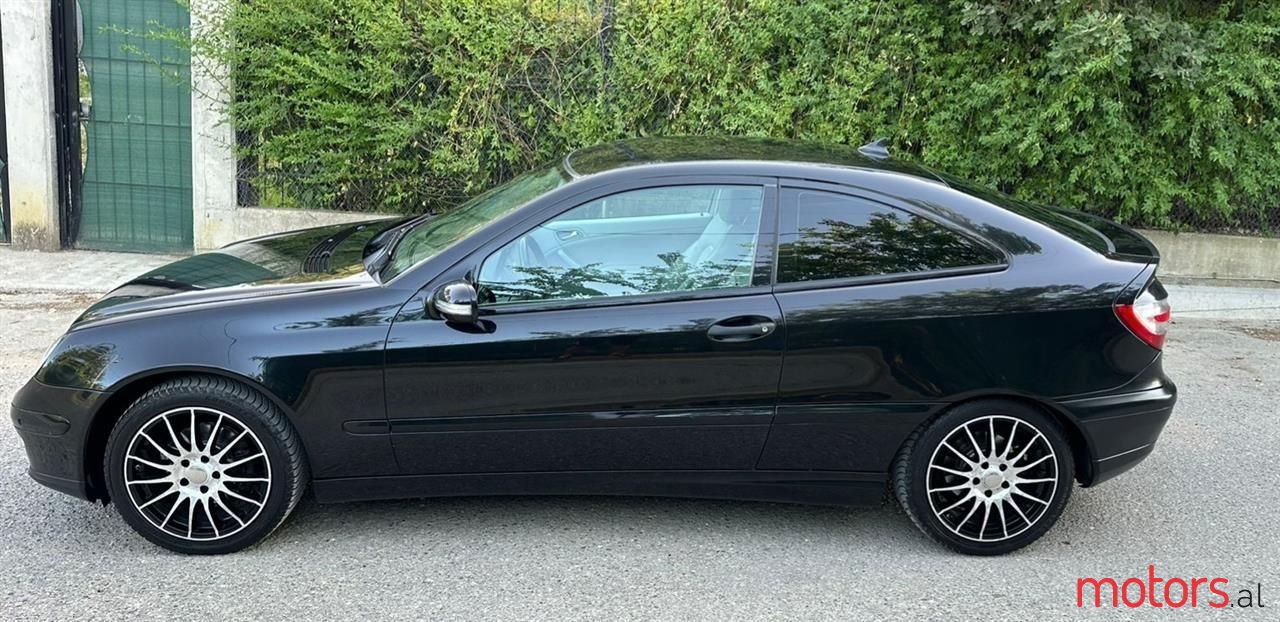 2005' Mercedes-Benz C 200 photo #2