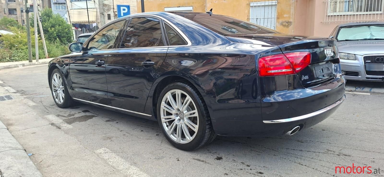 2011' Audi A8 photo #3