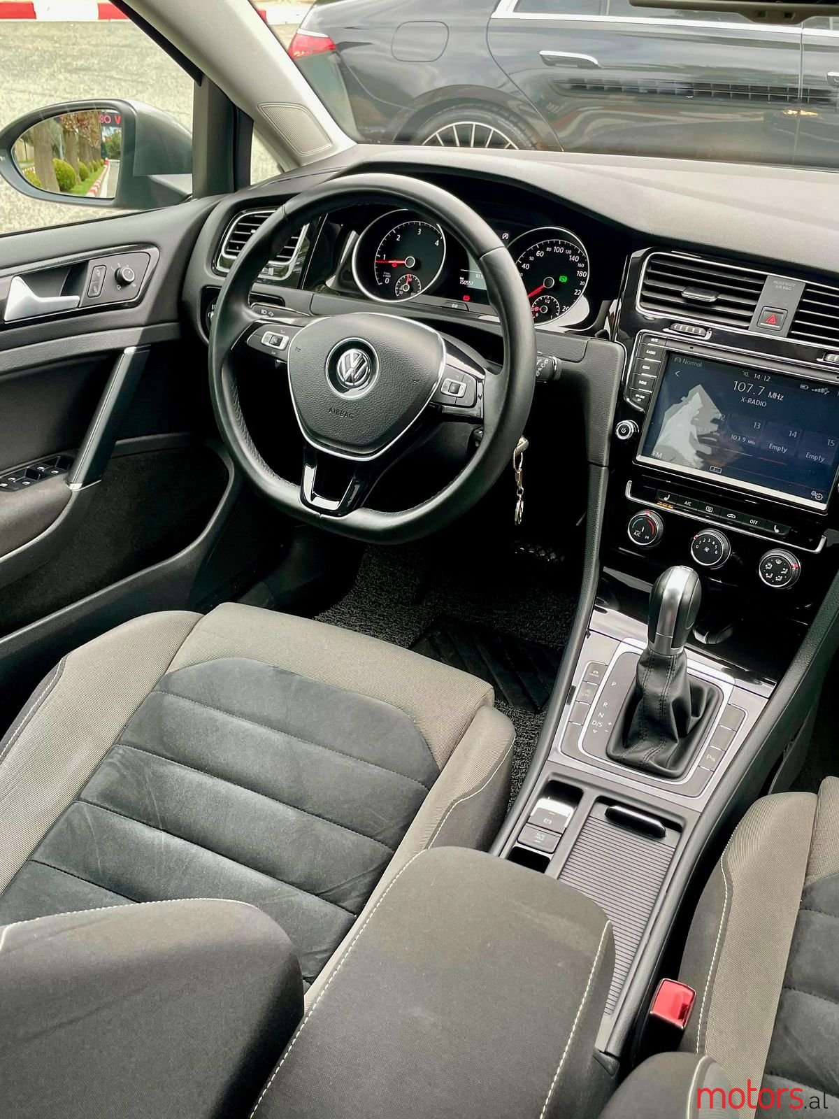 2015' Volkswagen Golf photo #4