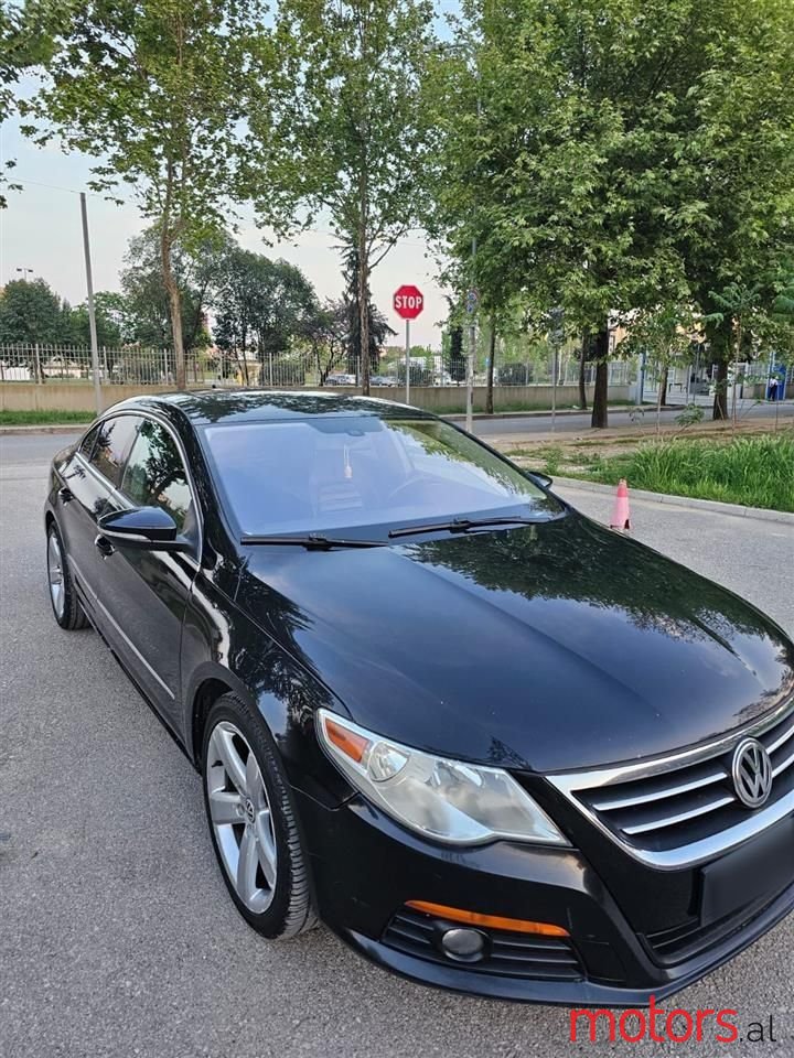 2010' Volkswagen photo #3