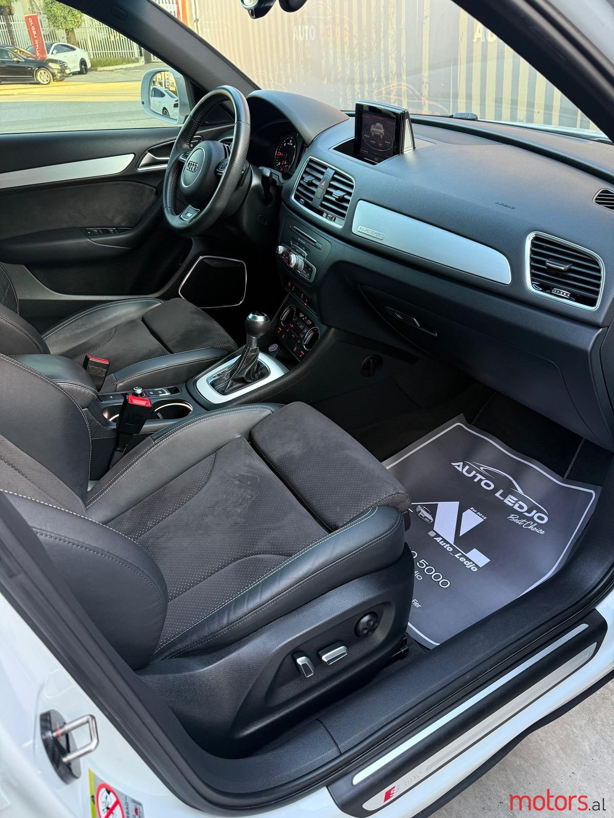 2016' Audi Q3 photo #5