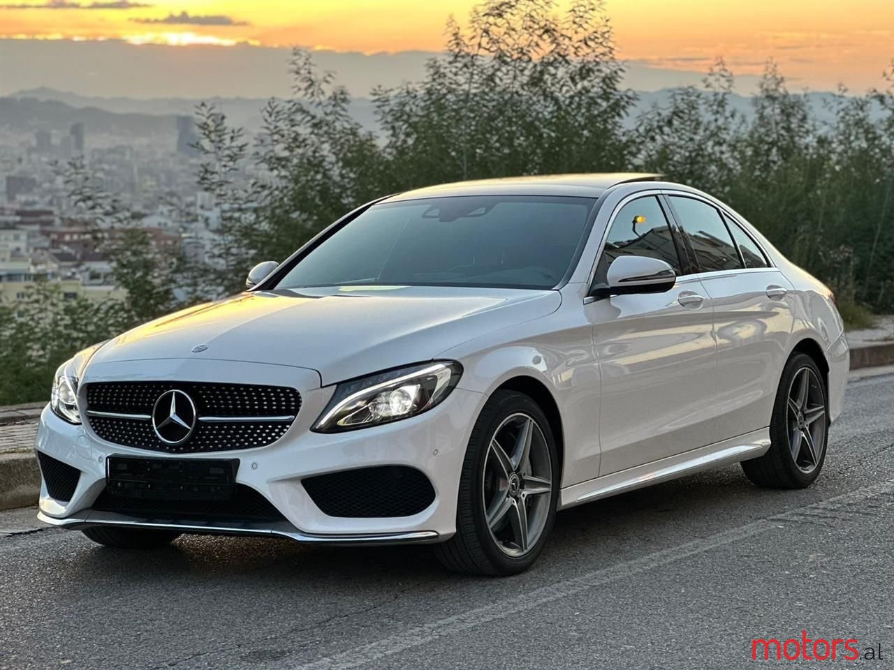 2016' Mercedes-Benz C 250 photo #2