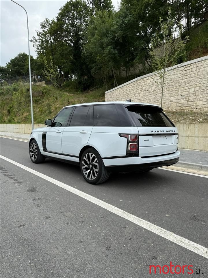 2018' Land Rover Range Rover photo #3