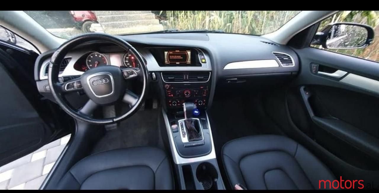 2011' Audi A4 photo #4