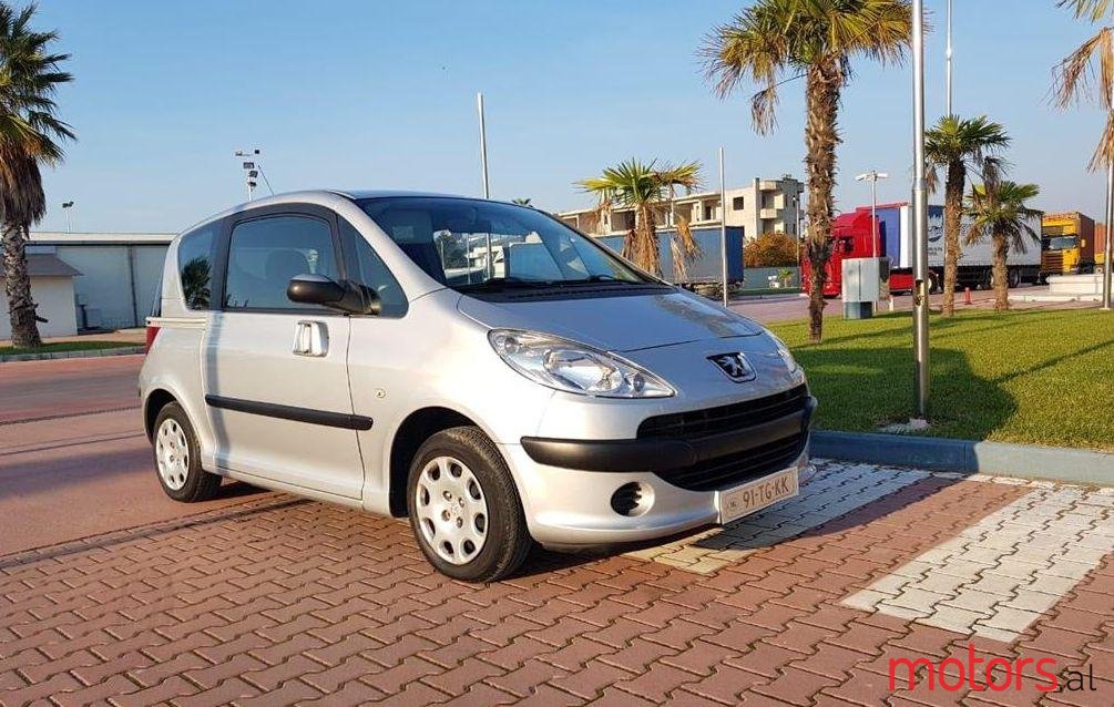 2007' Peugeot 1007 photo #1