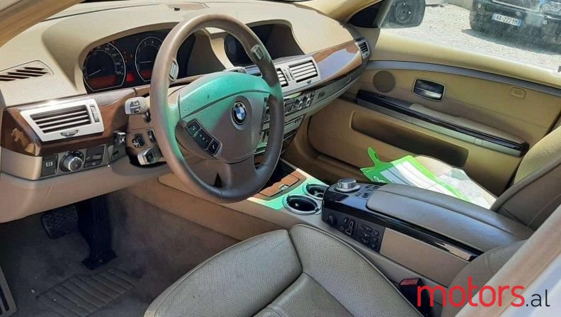 2007' BMW 750 photo #5