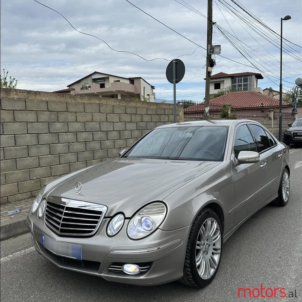 2008' Mercedes-Benz E 220 photo #4