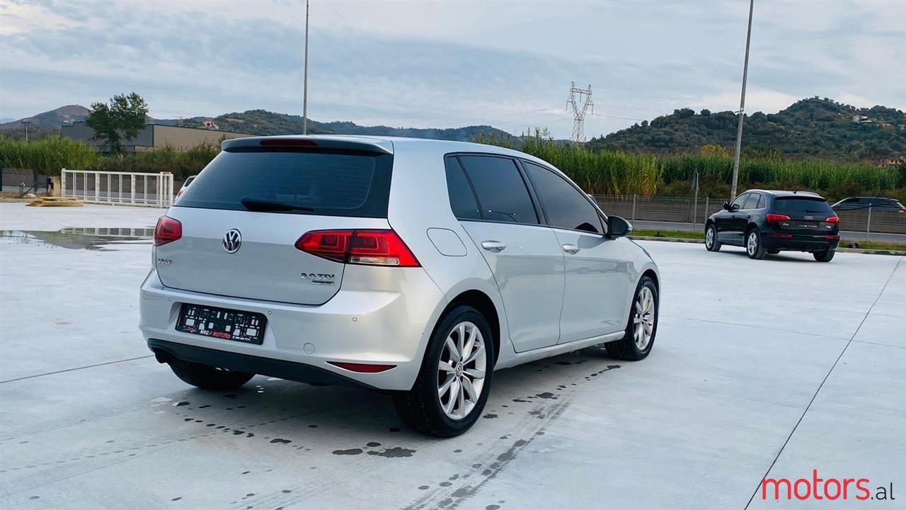 2013' Volkswagen Golf photo #2