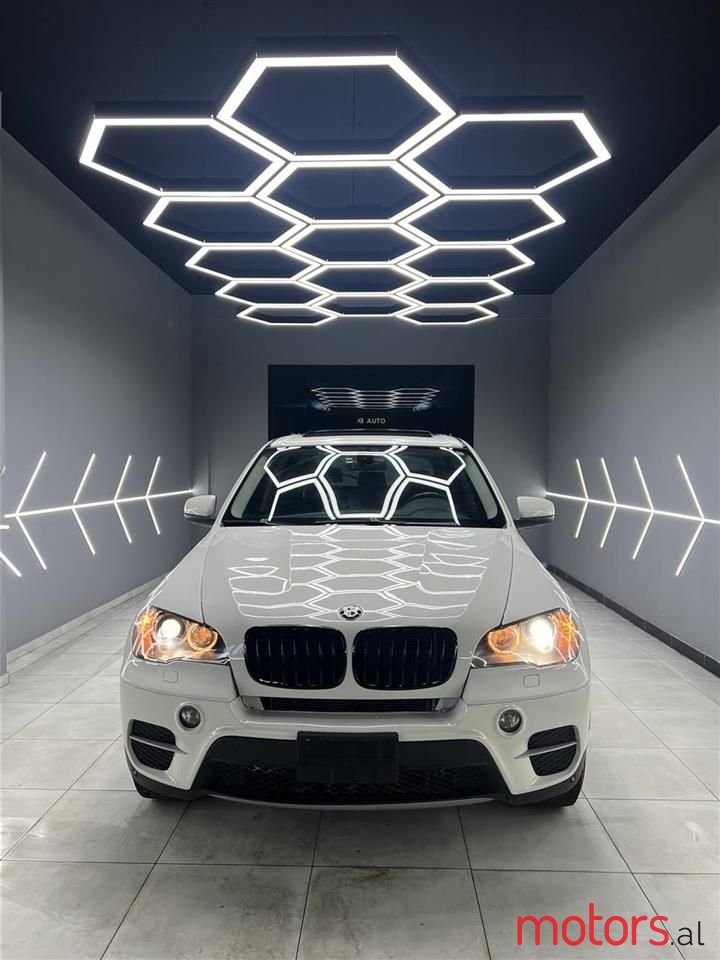 2011' BMW X5 photo #2