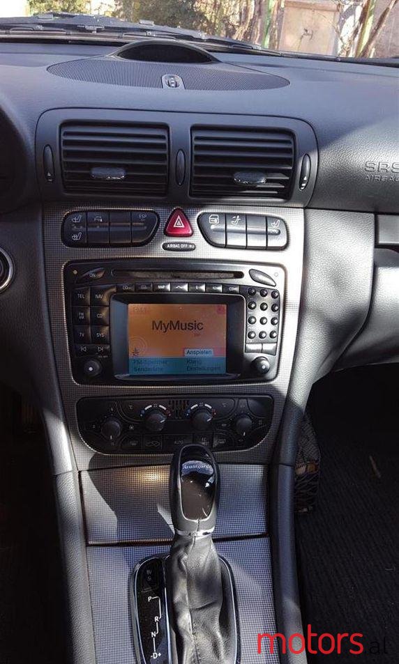 2001' Mercedes-Benz C 200 photo #2