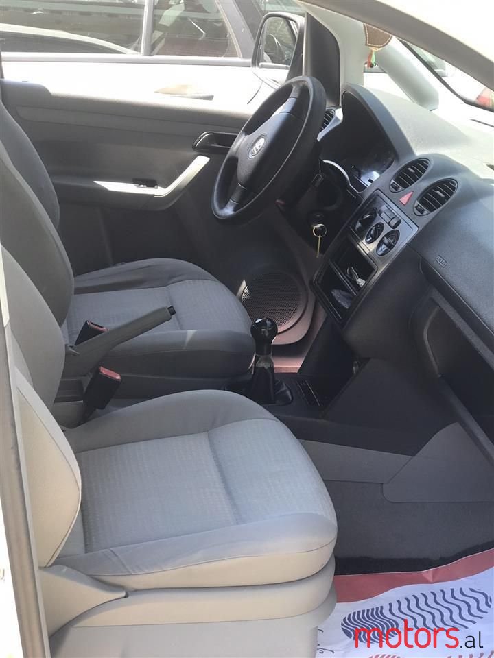 2007' Volkswagen Caddy photo #4