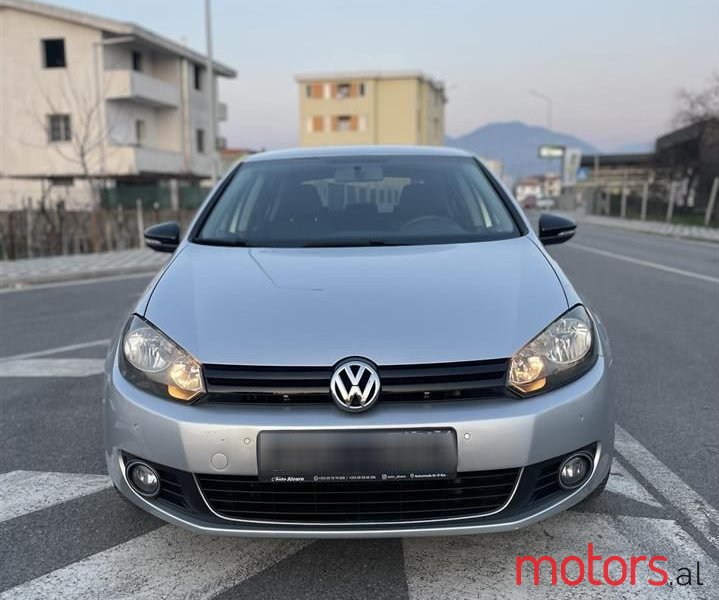 2010' Volkswagen Golf photo #3