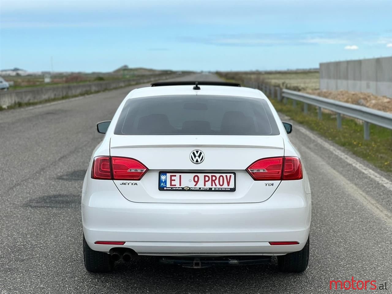 2012' Volkswagen Jetta photo #4