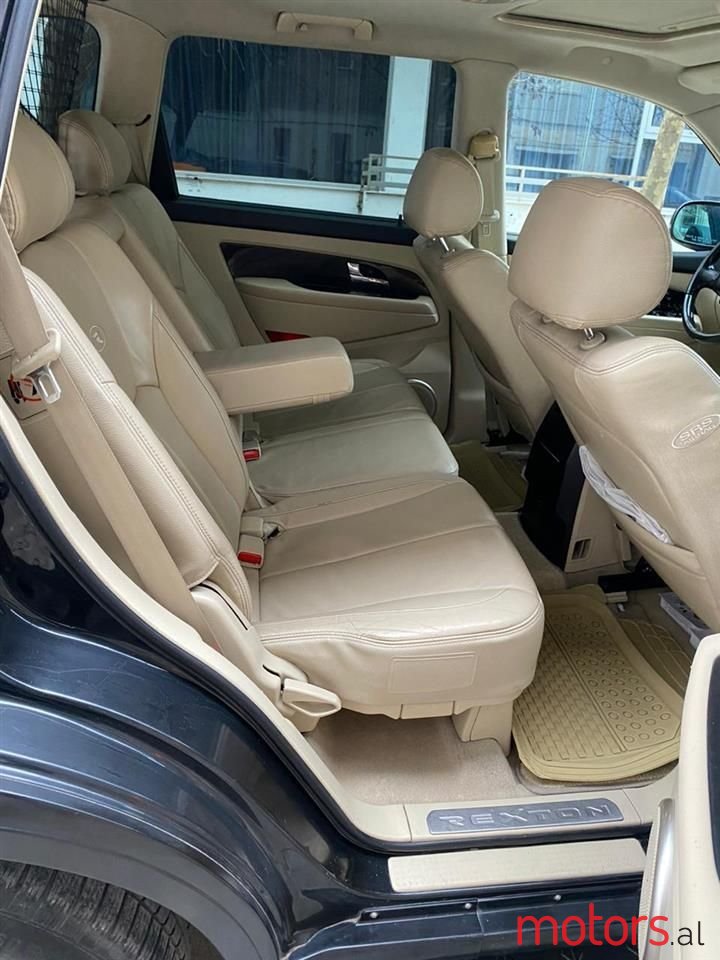 2008' SsangYong Rexton photo #6