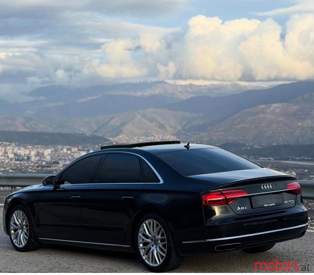 2015' Audi A8 photo #3