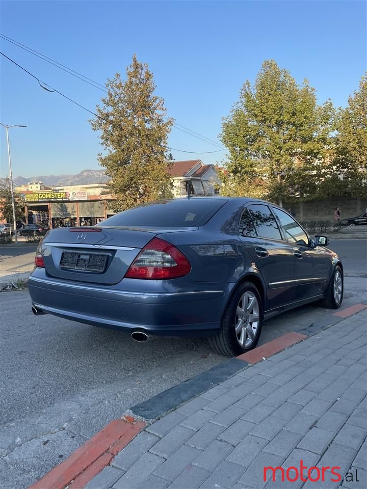 2007' Mercedes-Benz E 280 photo #2