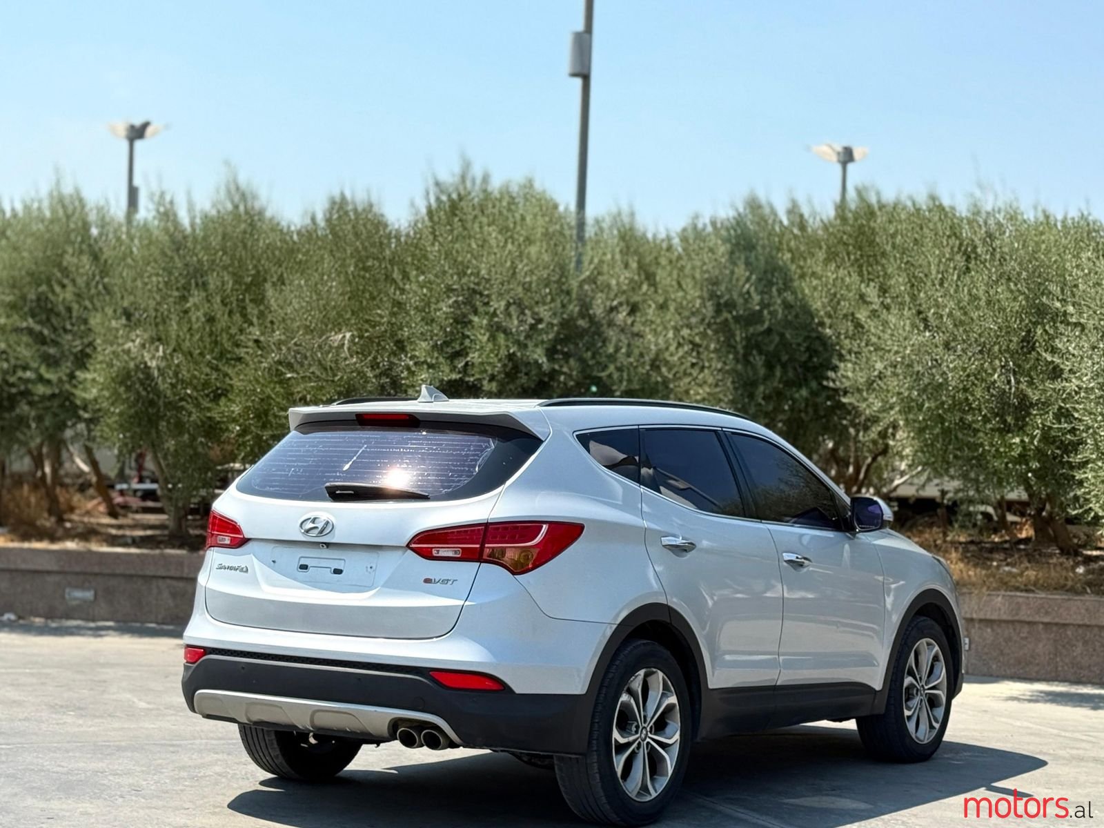 2015' Hyundai Santa Fe photo #4