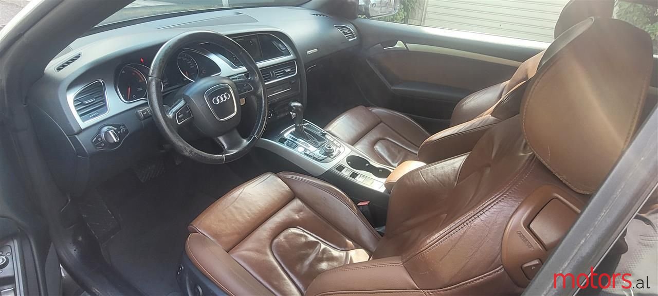 2011' Audi A5 photo #2