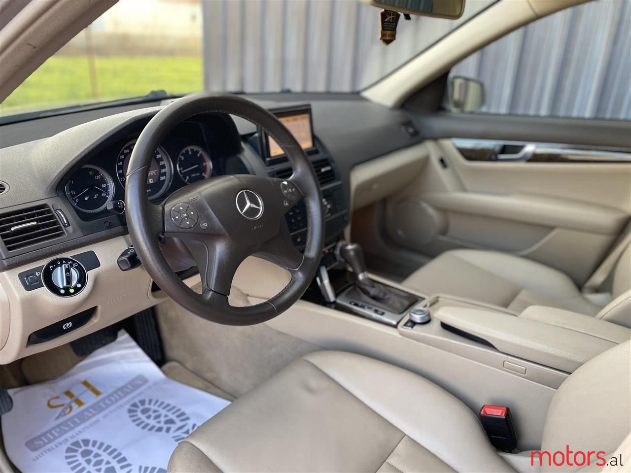 2009' Mercedes-Benz C 220 photo #6