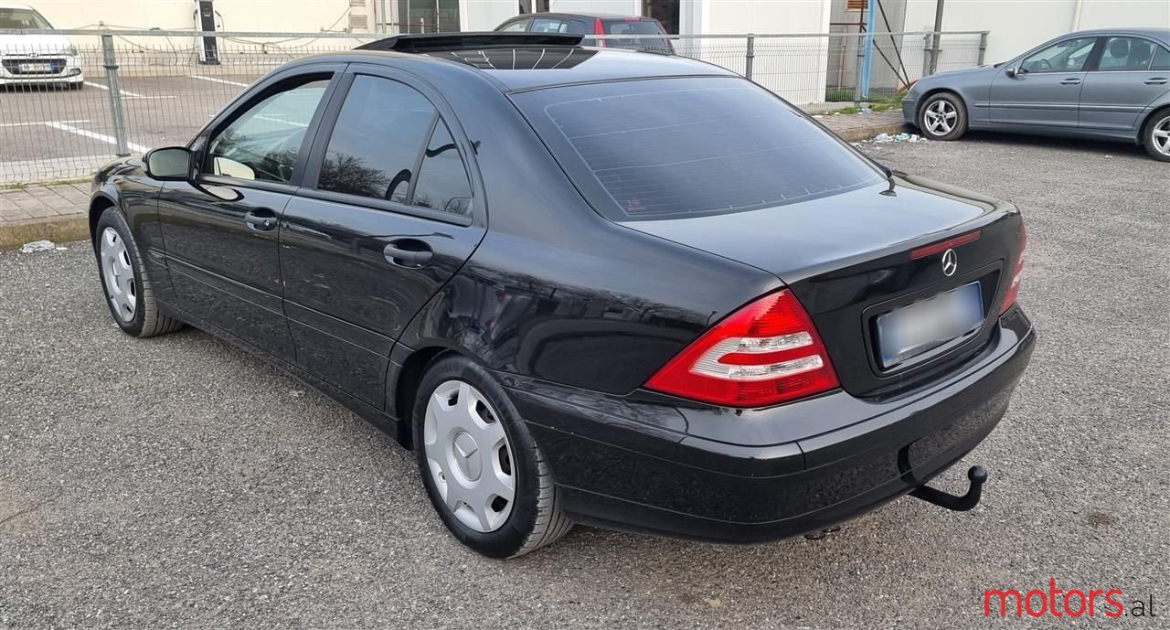 2005' Mercedes-Benz C 200 photo #3