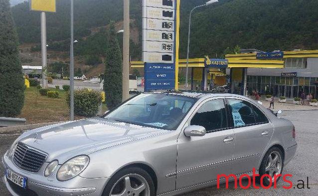 2003' Mercedes-Benz 270 photo #1