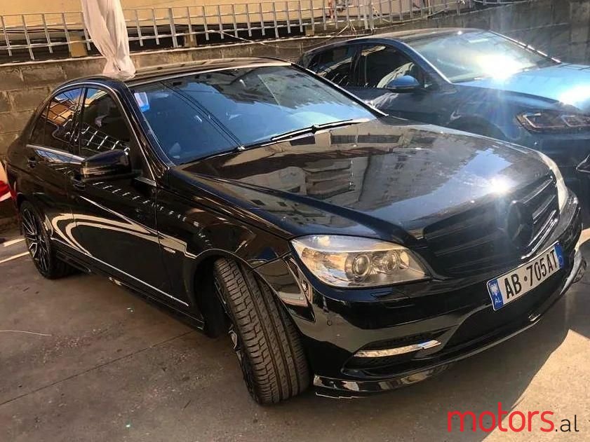2009' Mercedes-Benz C 320 photo #1