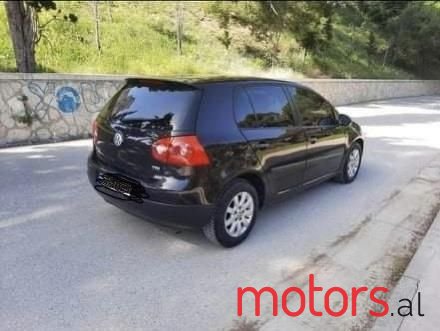 2005' Volkswagen Golf photo #3