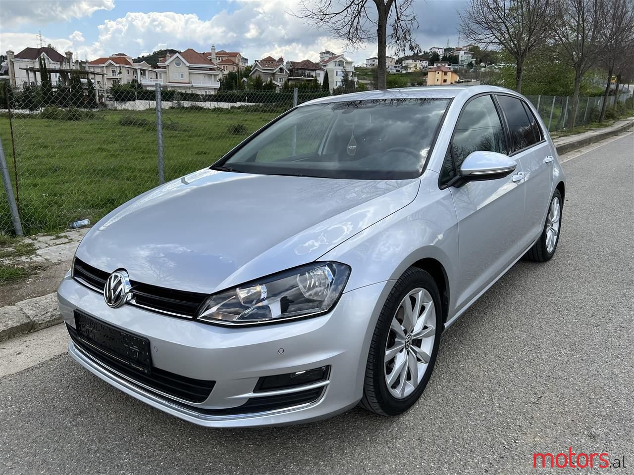 2016' Volkswagen Golf photo #1