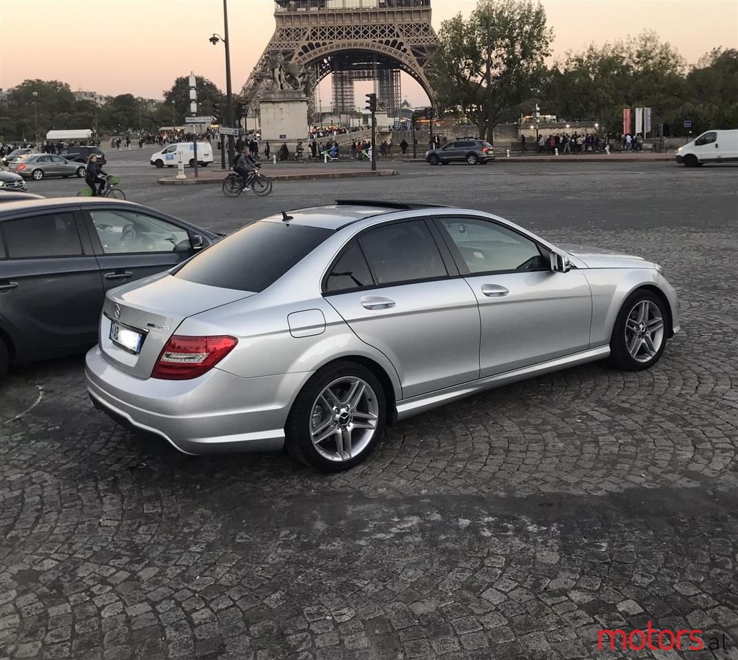 2014' Mercedes-Benz 220 photo #6