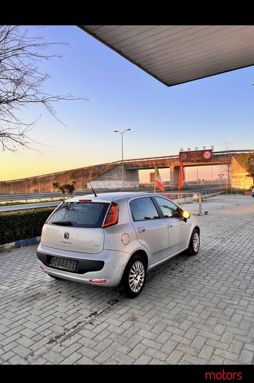 2009' Fiat Grande Punto photo #4