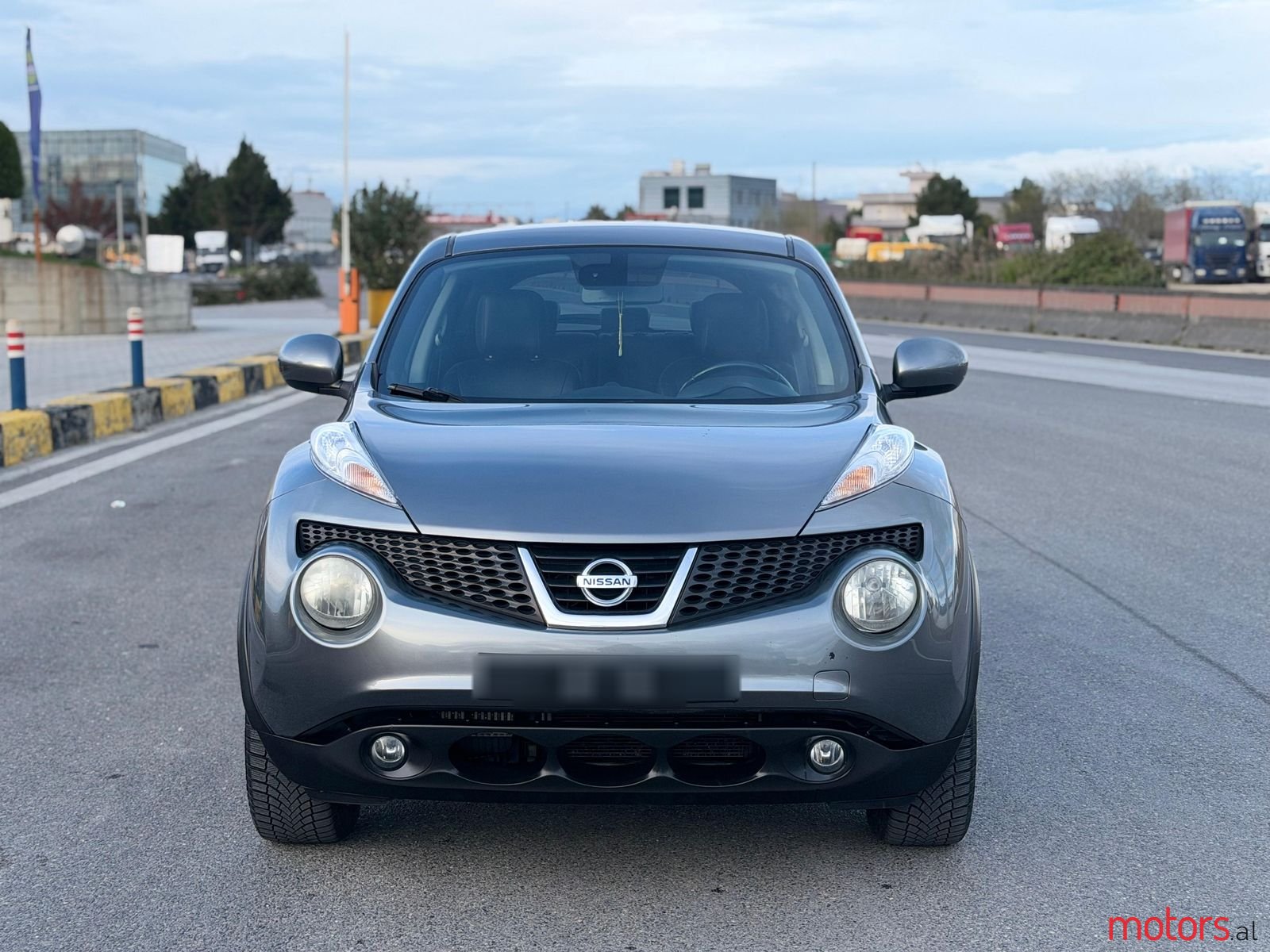 2012' Nissan Juke photo #2