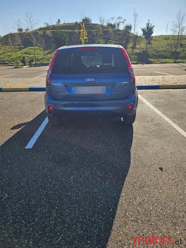 2007' Ford Fiesta photo #2