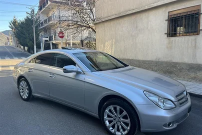 2009' Mercedes-Benz CLS 280