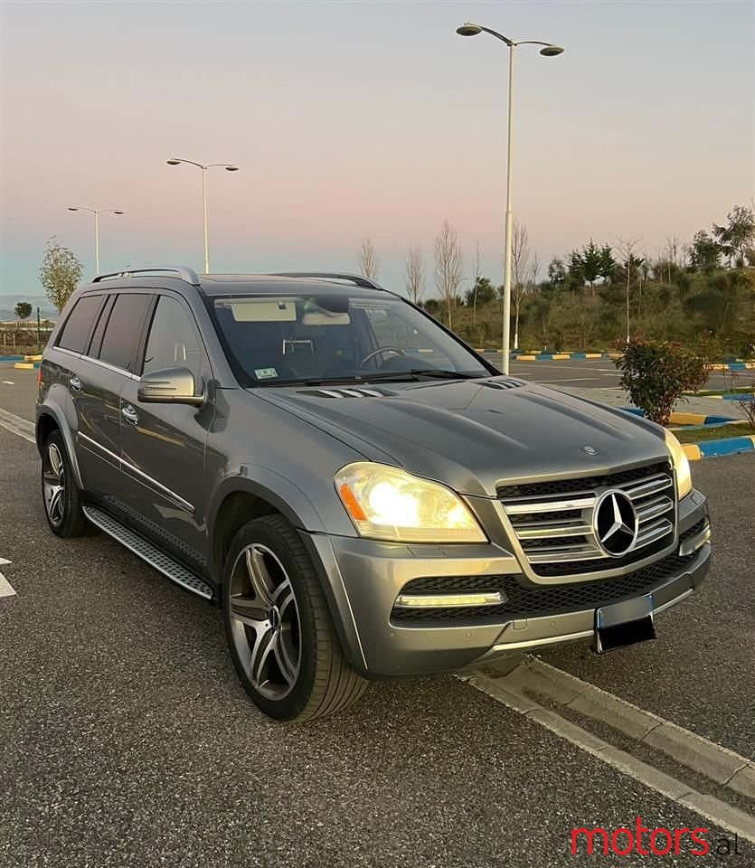 2013' Mercedes-Benz GL 500 photo #1