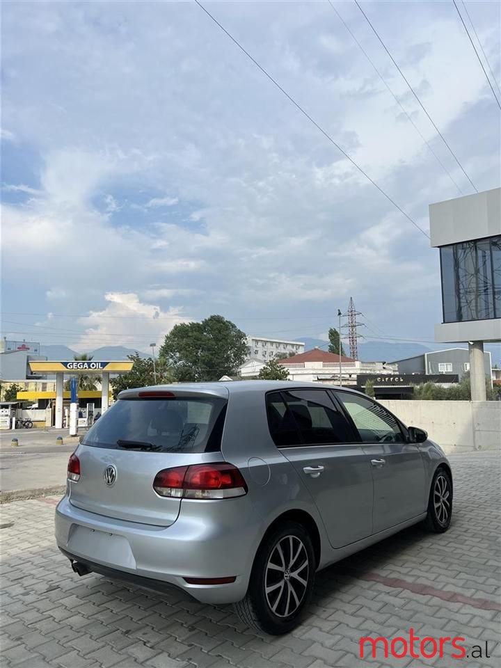 2012' Volkswagen Golf photo #6