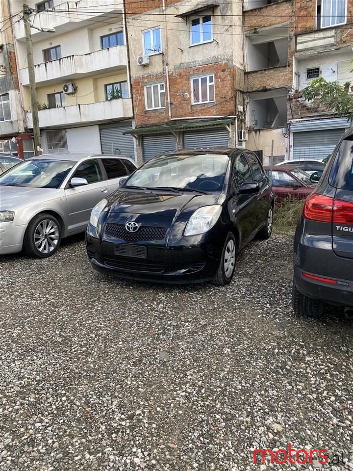 2006' Toyota Yaris photo #1