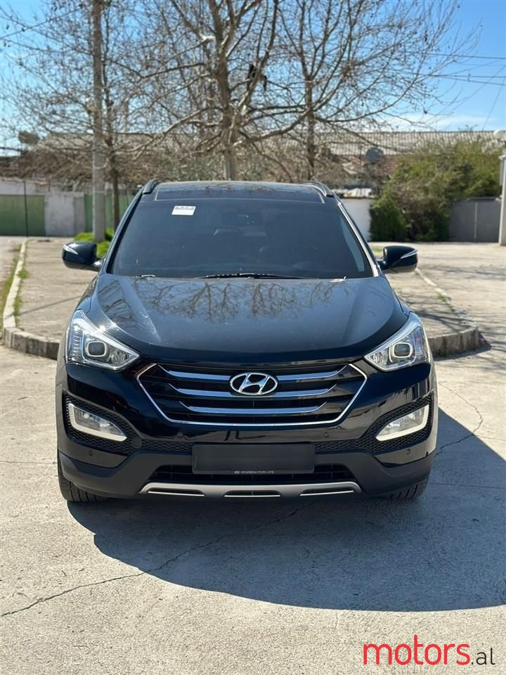 2013' Hyundai Santa Fe photo #1