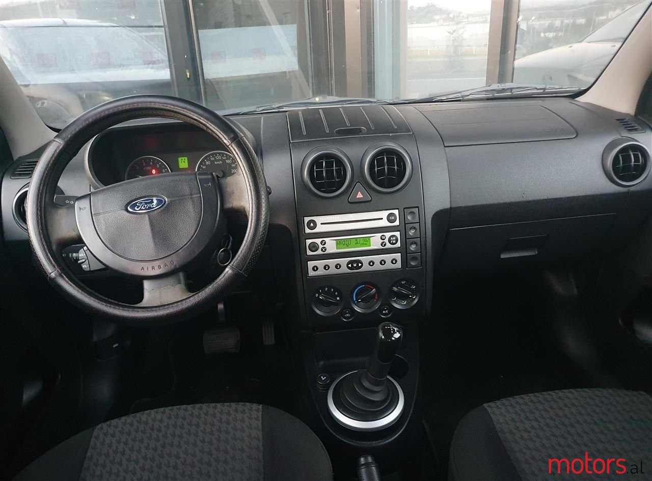 2004' Ford Fusion photo #2