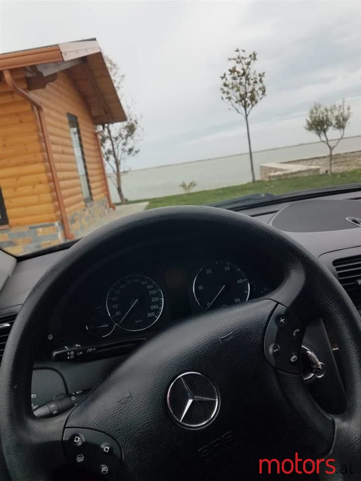 2007' Mercedes-Benz C 200 photo #3