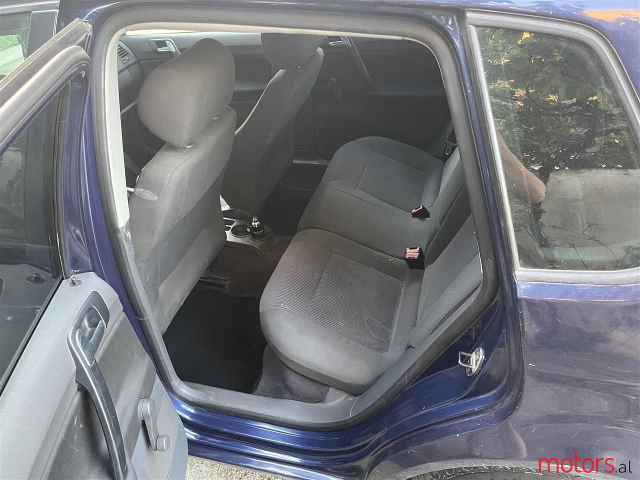 2004' Volkswagen Polo photo #6