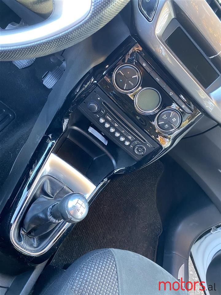 2010' Citroen C3 photo #4