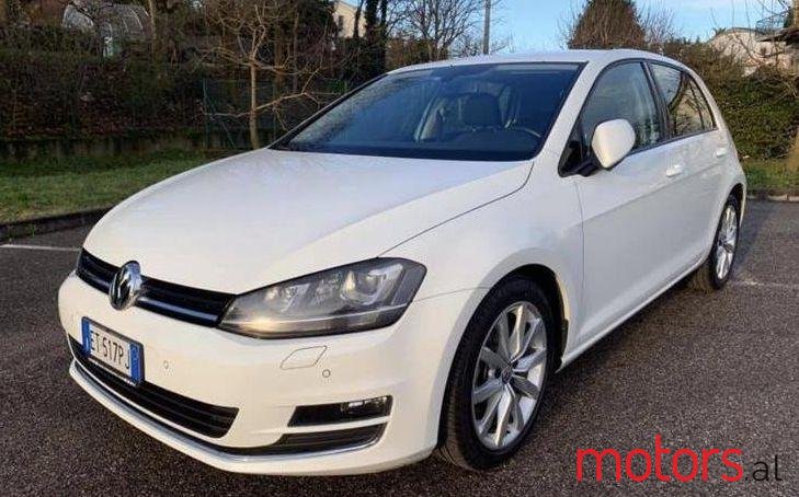 2013' Volkswagen Golf photo #1