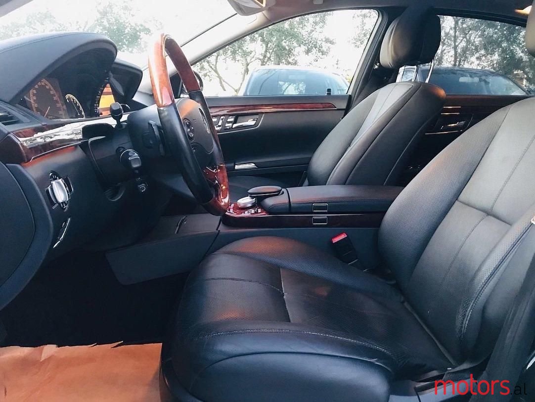 2009' Mercedes-Benz S 550 photo #5