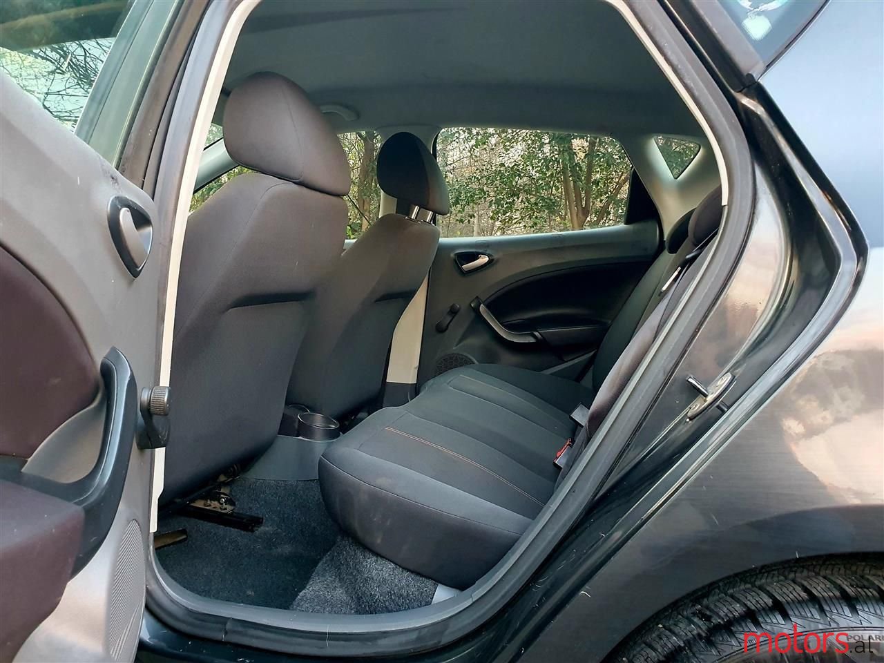 2012' SEAT Ibiza photo #4