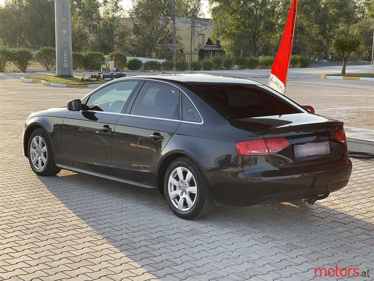 2010' Audi A4 photo #2