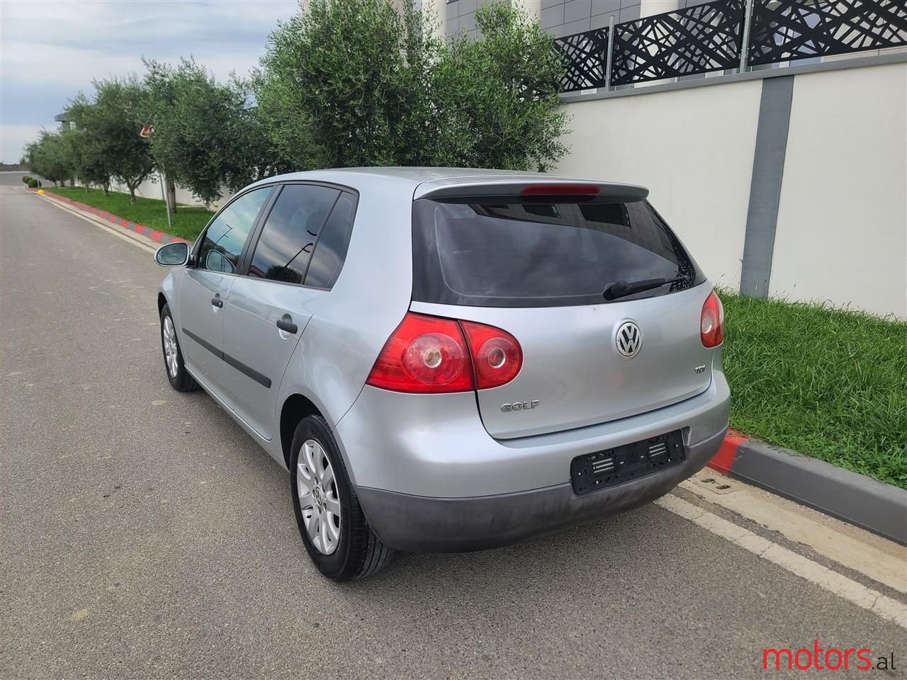 2006' Volkswagen Golf photo #3