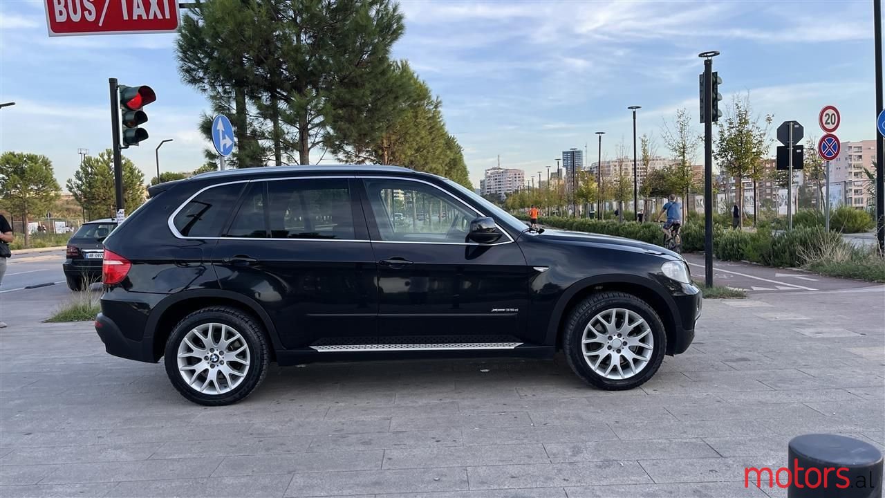 2010' BMW X5 photo #2